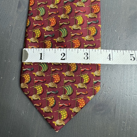 Salvatore Ferragamo Red Multicolored Turtle Print Silk Tie - Picture 5 of 6